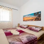 By The Sea Vir - 21081 Apartment