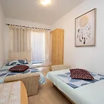 Apartmán By The Sea Vir - 21081 Zadar