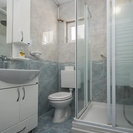 By The Sea Vir - 21081 扎达尔